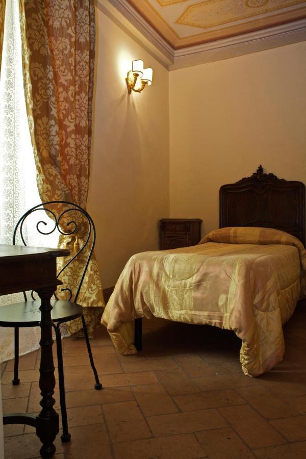 Antica Residenza Cicogna Bed and Breakfast Siena Eksteriør billede